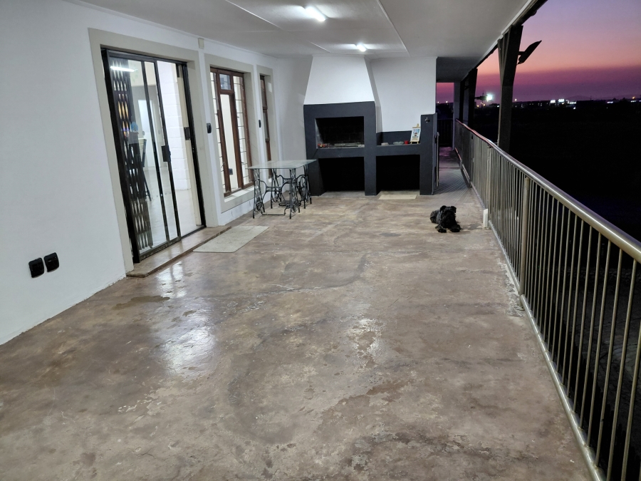 14 Bedroom Property for Sale in Long Acres Country Estate Western Cape